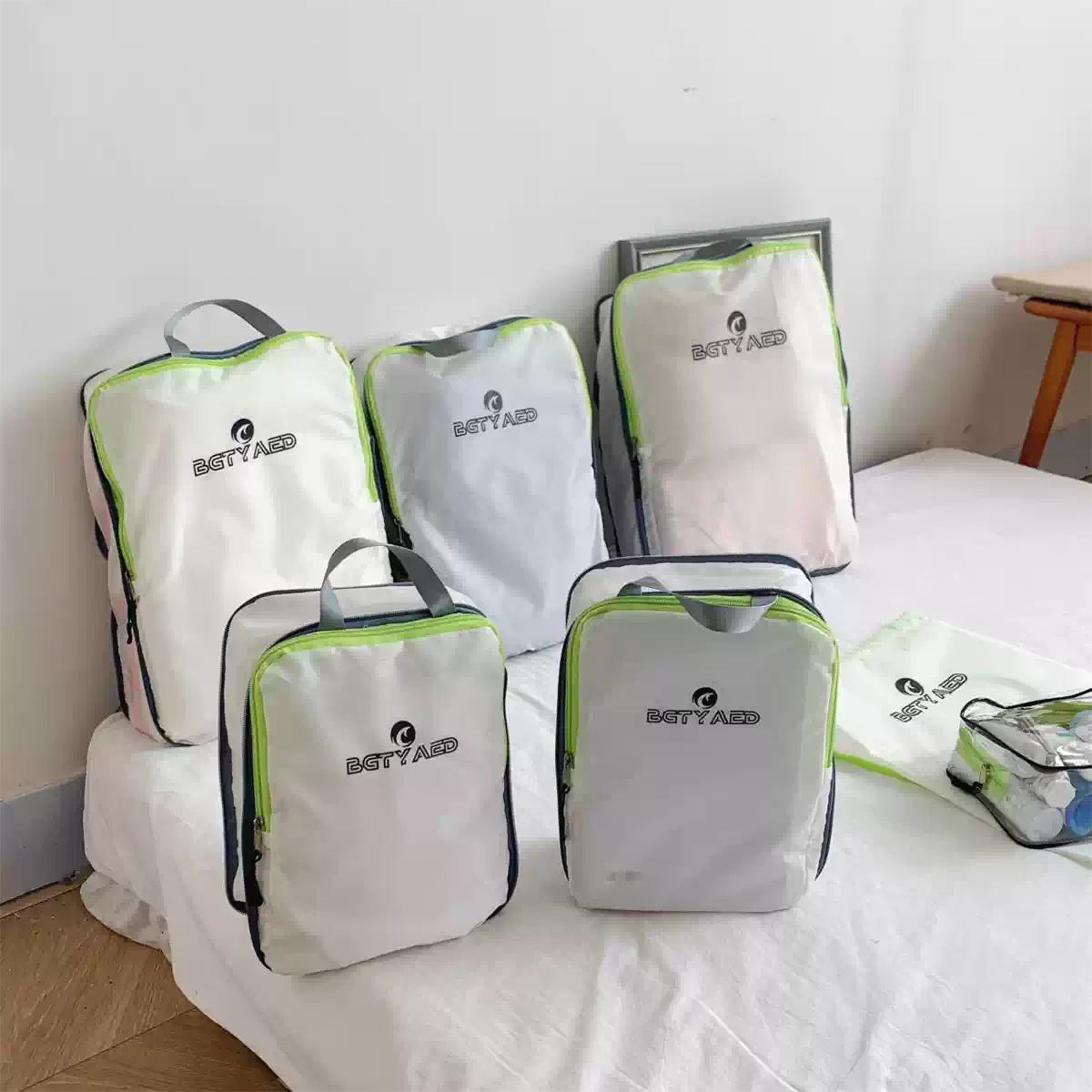 Pump-Free Vacuum Compression Storage Bag
